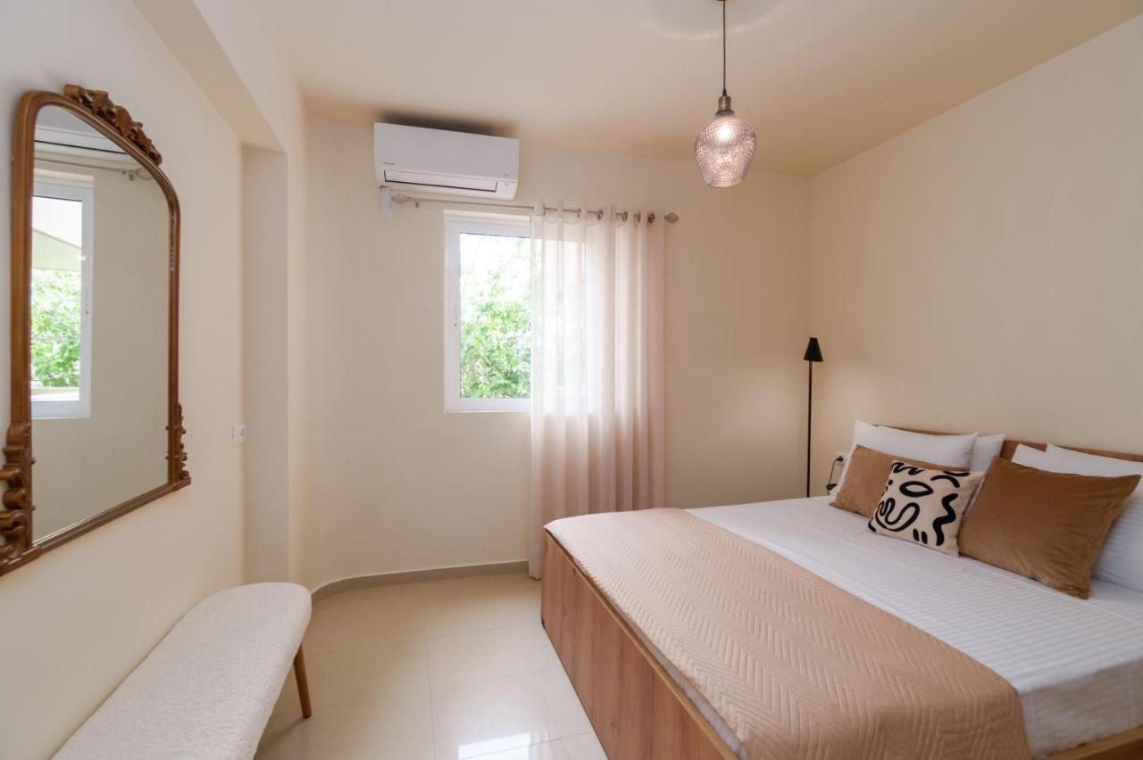 Oikies Luxury Apartments With Private Free Parking Area Agios Nikolaos Buitenkant foto